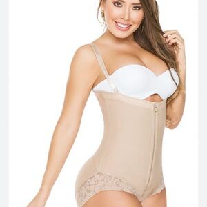 Beige Colombian strapless shapewear